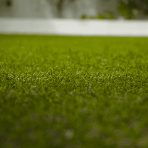 Turf vs. Natural Lawn: Which is Better for Australian Homes? 